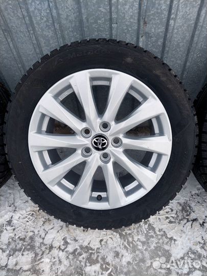 Toyota camry r17 оригинальные