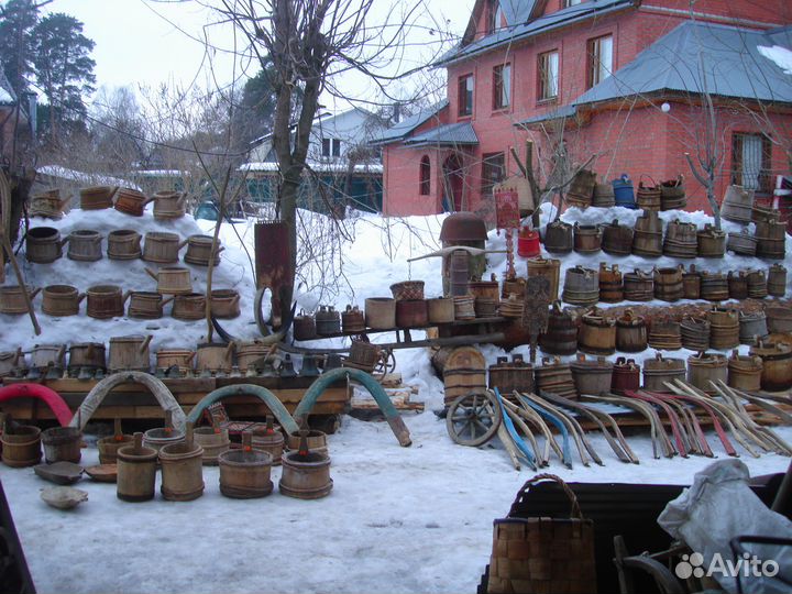 Старинное деревянное ведро ушат ведерко, коромысло