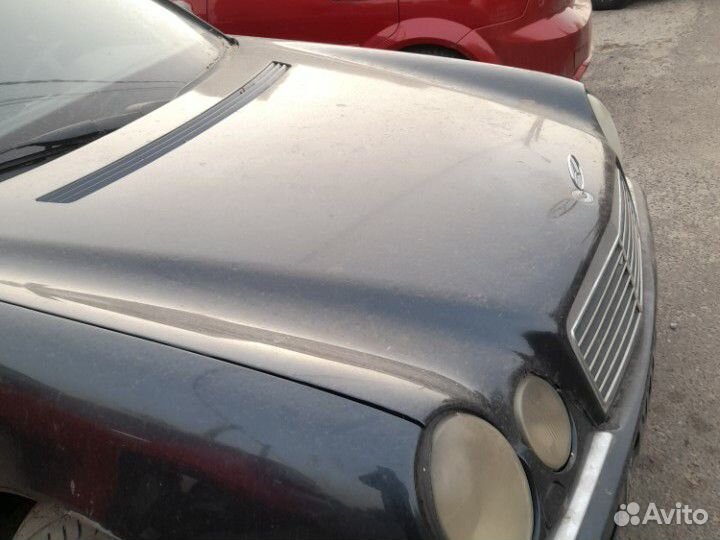 Капот мерседес 210