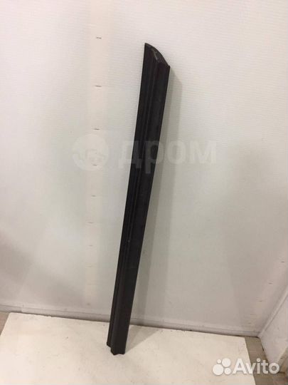 Молдинг двери передний правый Infiniti Fx Qx70