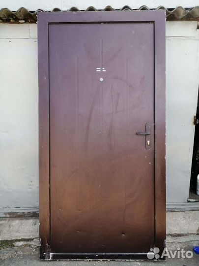 Дверь металлическая б/у