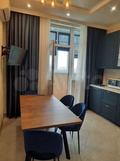 2-к. квартира, 80 м², 10/23 эт.