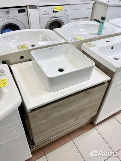 Тумба подвесная дизайнерская 60 см цвет крафт дуб