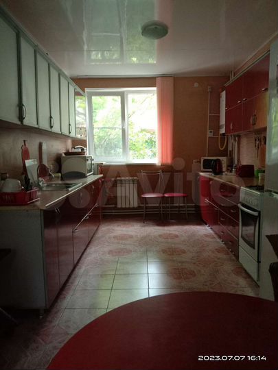 Комната 15 м² в 4-к., 2/2 эт.