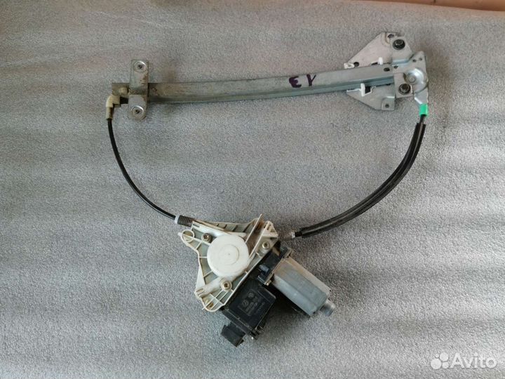 Электростеклоподъемник Митсубиси Каризма