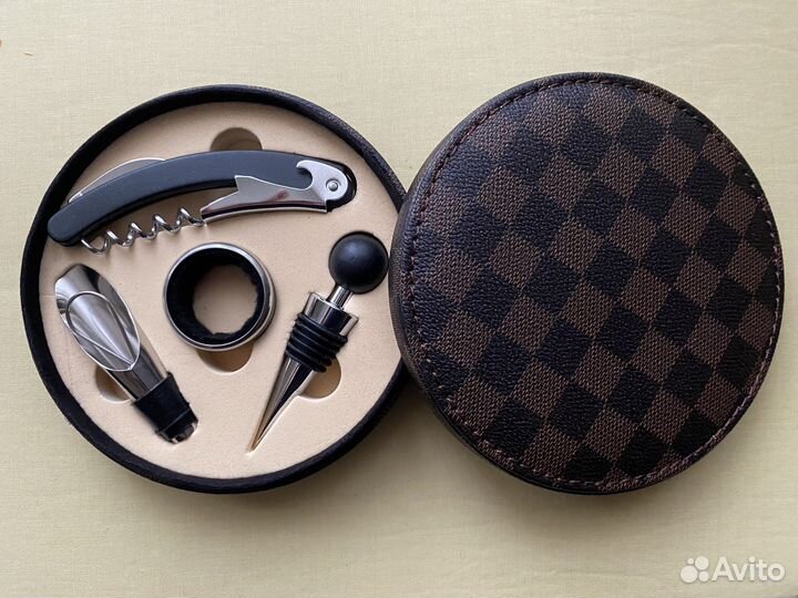 Винный подарочный набор