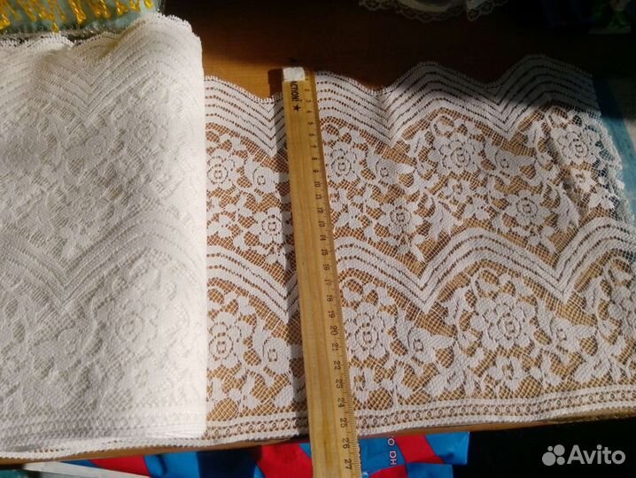 Продам кружево шириной в 2 см и 25 см