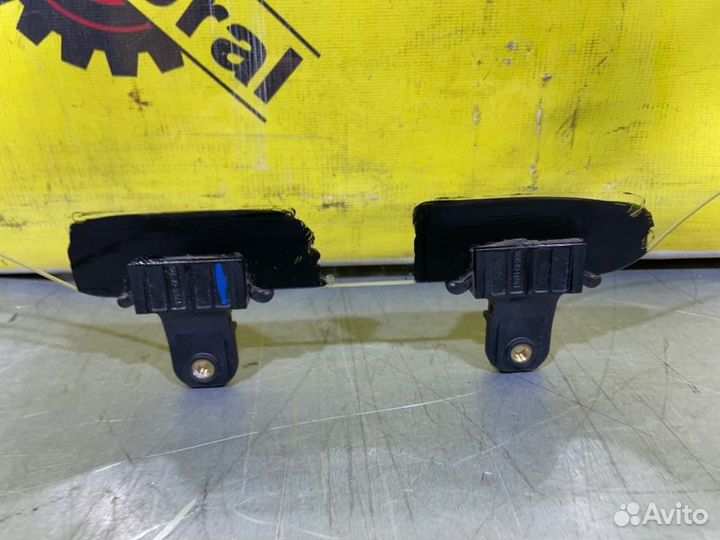 Стекло двери переднее правое Kia Rio 4 FB 2017