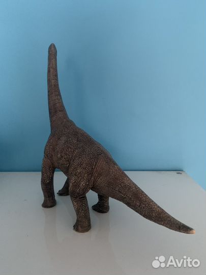 Динозавры игрушки