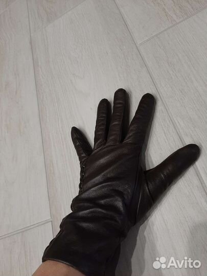 Перчатки женские кожаные