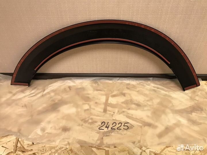 Накладка крыла перед правого Subaru Outback B15