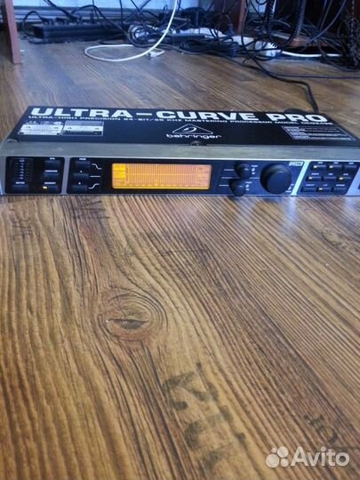 Мастеринговый процессор Behringer DEQ2496