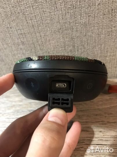 Колонка JBL Clip 2