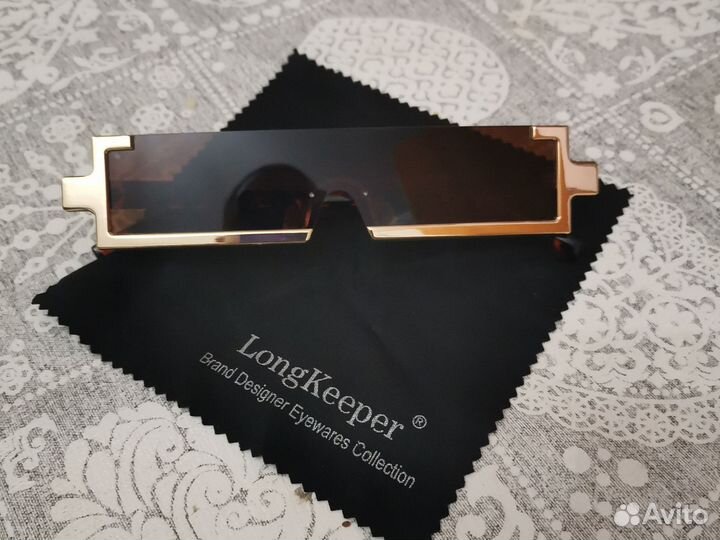 Новые солнцезащитные очки