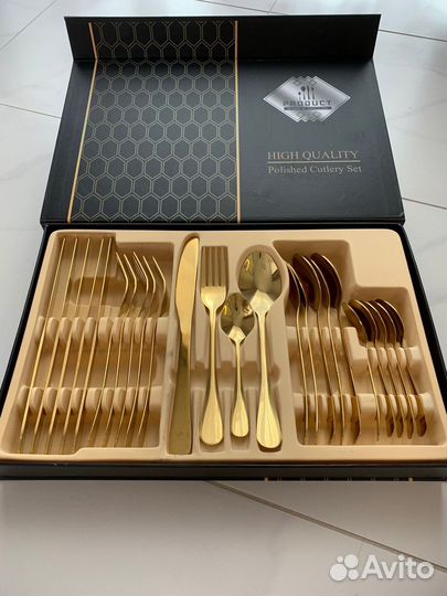 Набор столовых приборов (золото)