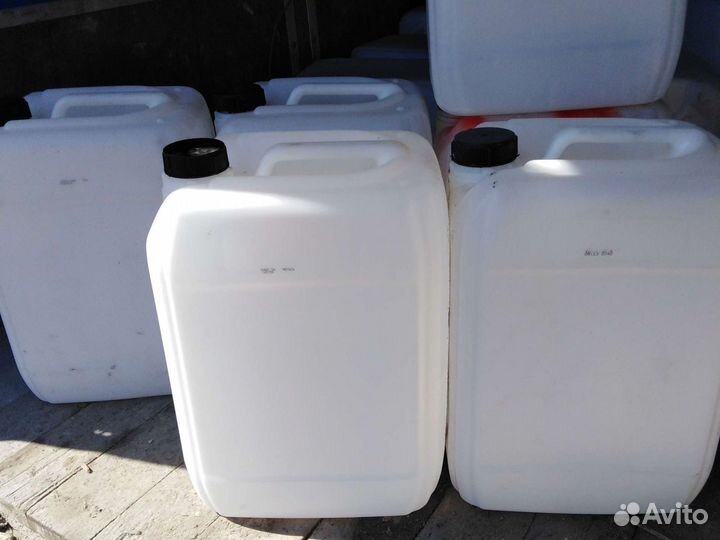 Канистра пластиковая 20 литров