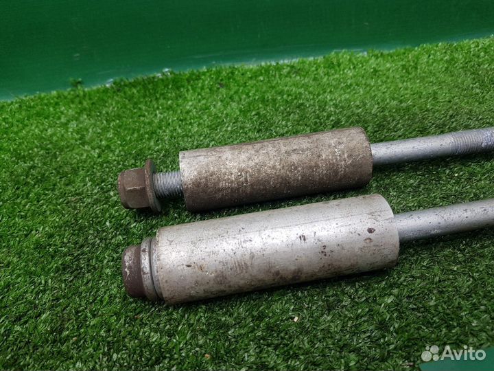 Втулки рессоры Audi Q5 8R cdnc 2011