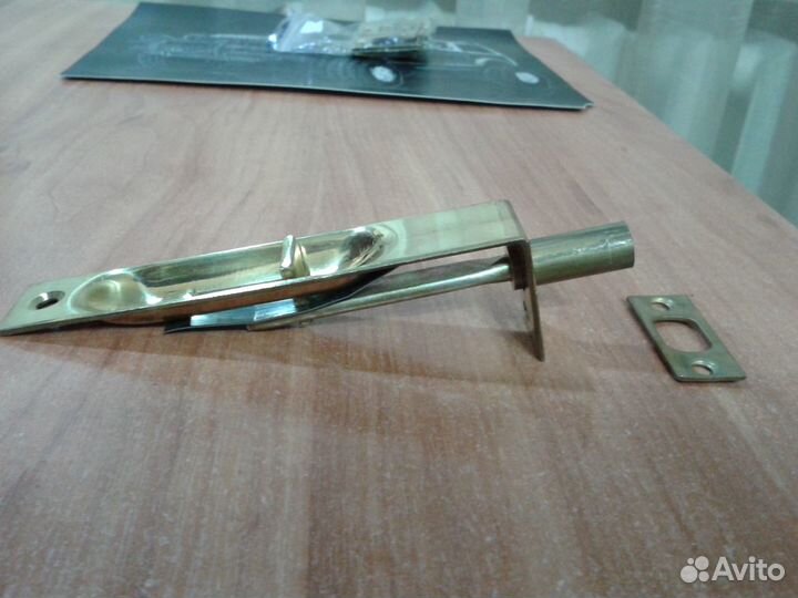 Щеколда дверная