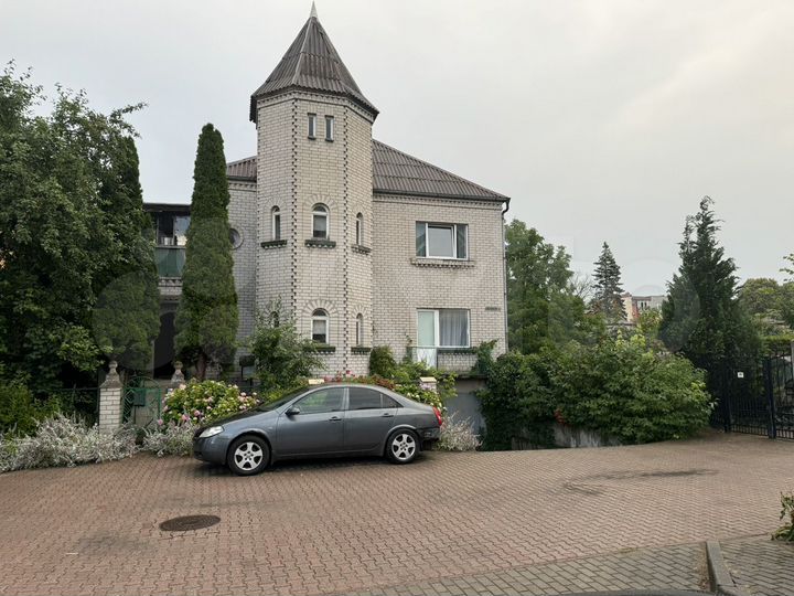 Дом 278,2 м² на участке 5 сот.