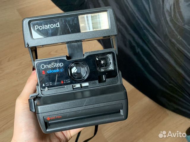 Polaroid one step close up