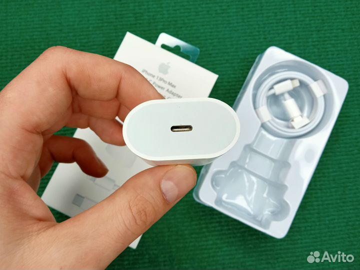 Зарядка для iPhone 20w