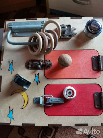 Бизиборд куб