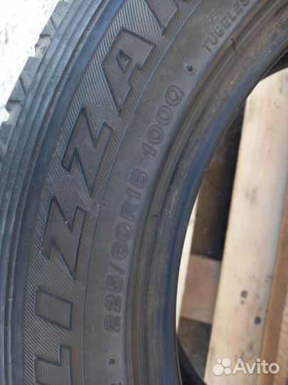 Bridgestone Blizzak DM-V3 225/60 R18