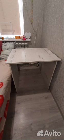 Письменный стол