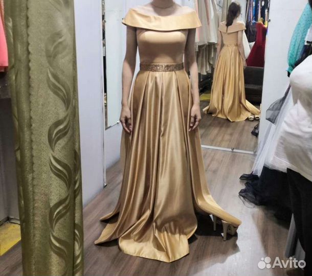 Вечернее платье
