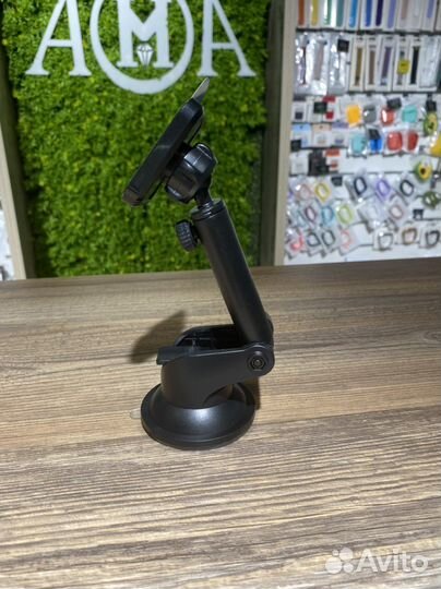 Держатель автомобильный раздвижной с магнитом