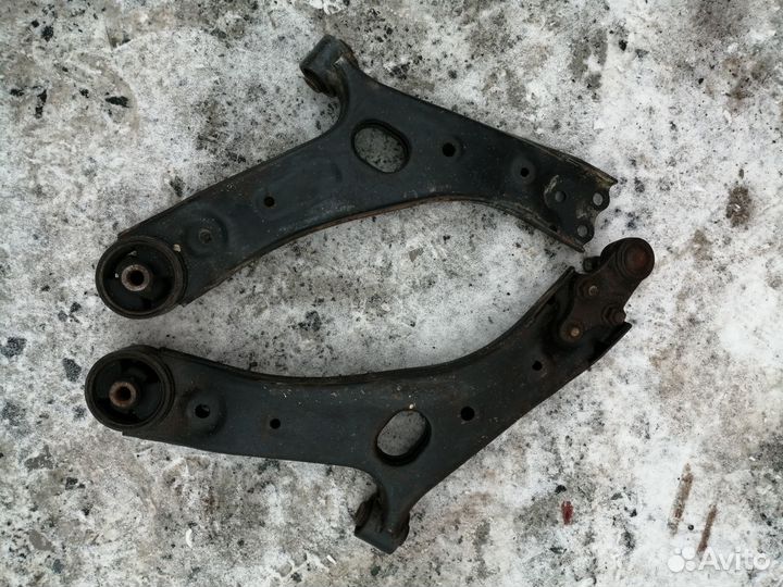 Стойка амортизатор kia sportage Hyundai ix 35