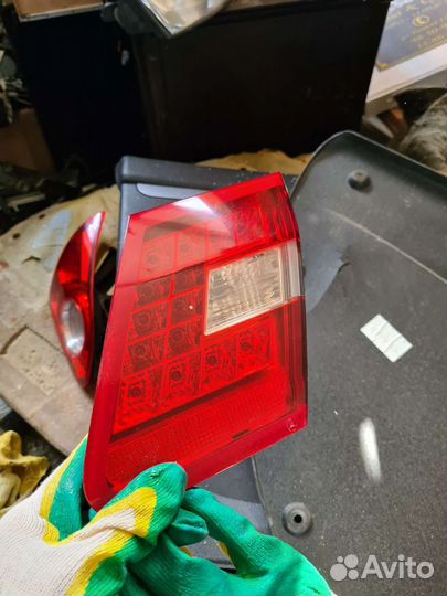 Фонарь в крышку багажника Mercedes w212