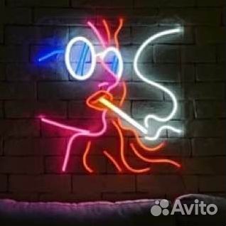 Неоновая вывеска с любой надписью