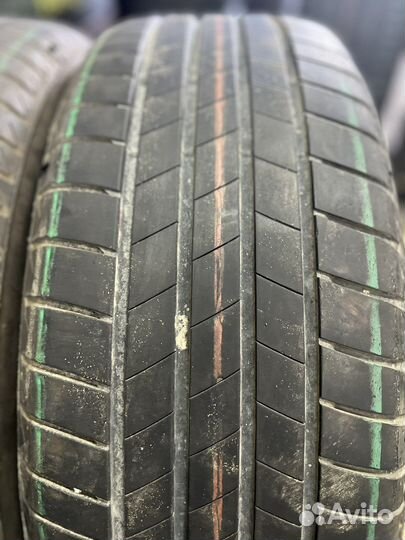 Bridgestone Turanza T005 225/55 R19