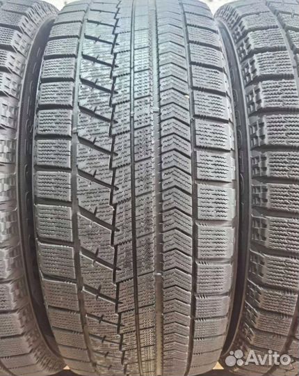 Bridgestone Blizzak VRX 225/55 R17 94H