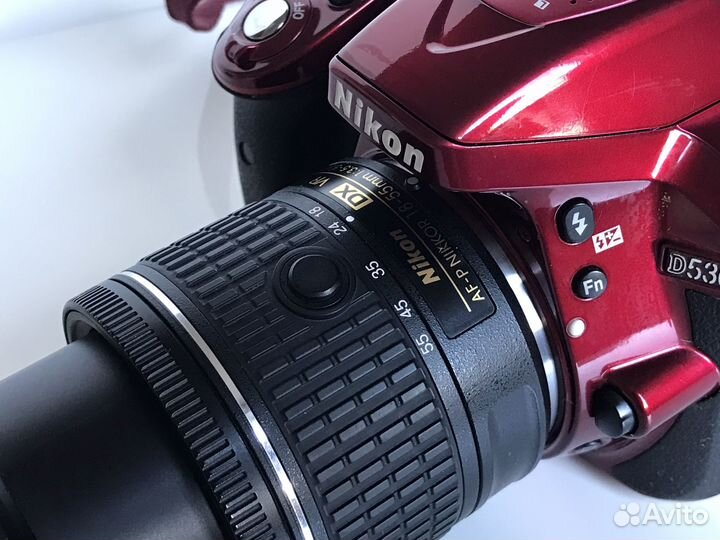 Nikon d5300 red kit 18-55 af-p
