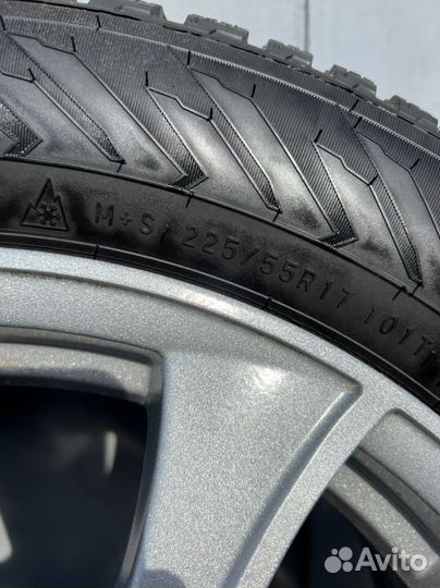 Продам шины r 17 Toyota Camry