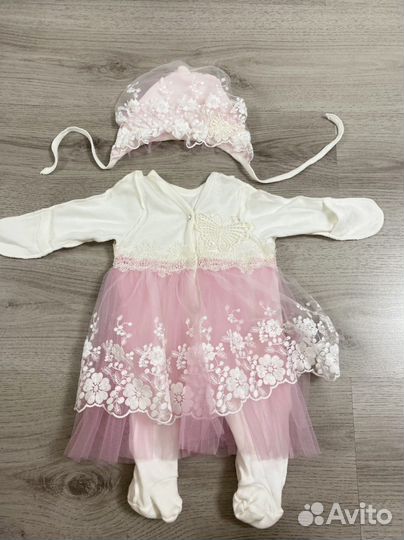 Комлект на выписку для девочки