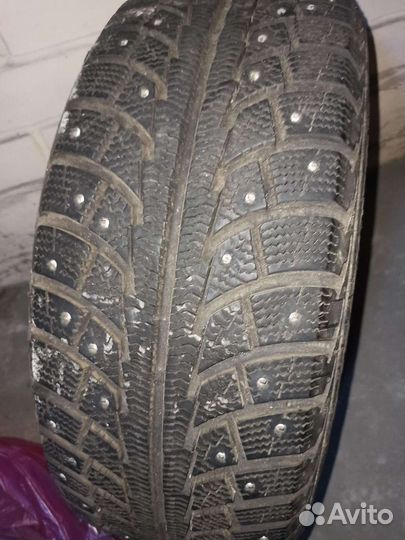 Gislaved Nord Frost 5 215/55 R16 97T
