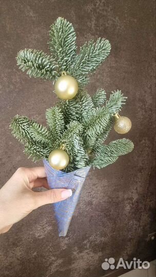 Букет из нобилиса