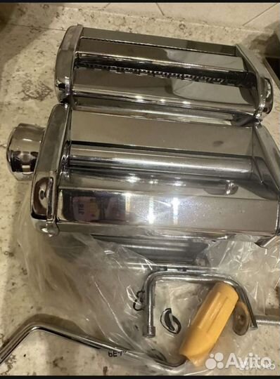 Тестораскатка лапшерезка, новая, без коробки