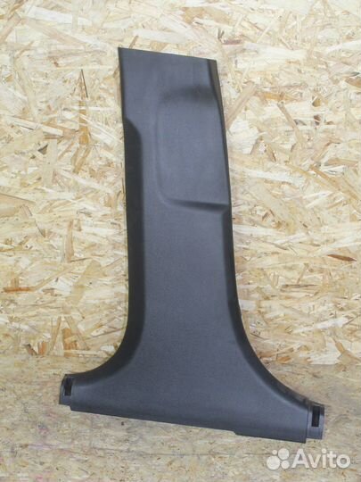 Обшивка стойки средней низ Hyundai Solaris 2