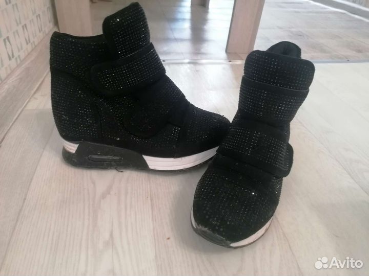 Обувь женская