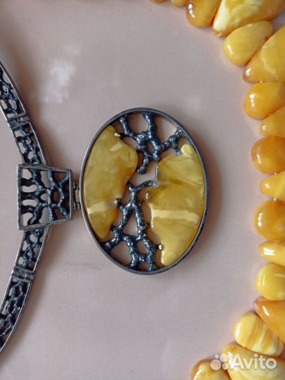 Янтарное колье