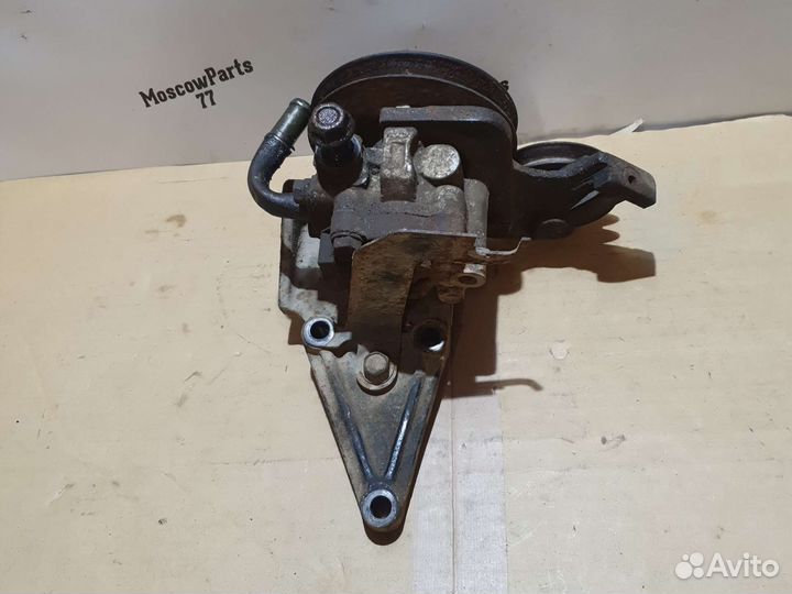 Насос гидроусилителя Kia Sportage I diesel