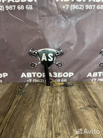 Антенна смарт ключ Kia quoris 3.8