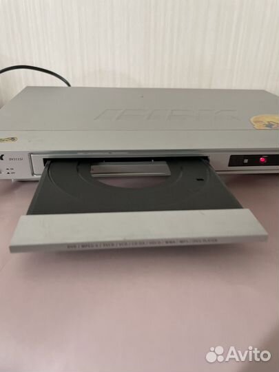 Dvd плеер bbk DV311SI