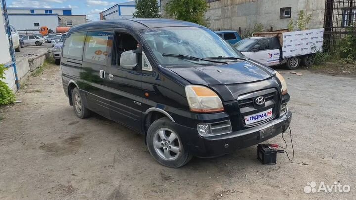 Суппорт тормозной задний правый Hyundai Starex (A1) 58400-4A350