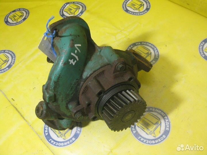 Насос охлаждающей жидкости (помпа) 20734268 renaul