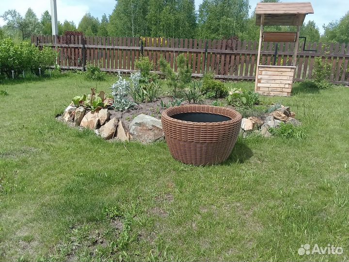 Кашпо из ротанга